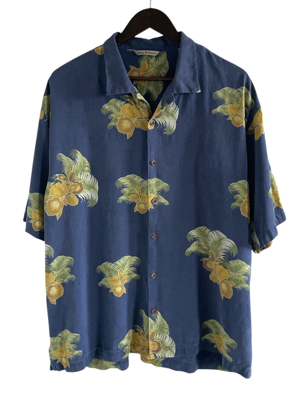 Tommy Bahama 100% Silk Camp Shirt Textured Short Sleeve XL Blue Floral Resort